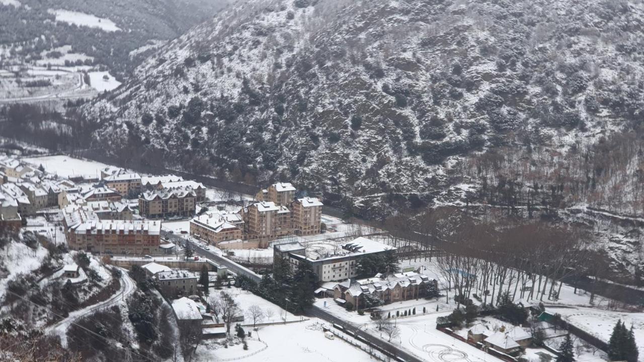 Xia Apartaments Con Acceso A Piscina Rialp Exterior photo